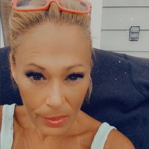 Meet your Posher, Teri